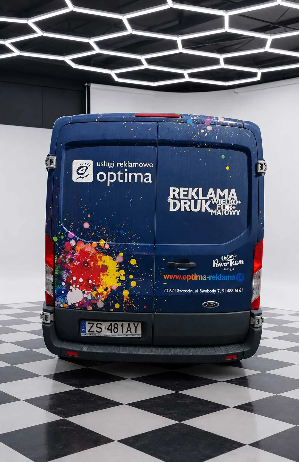 Pełne oklejanie auta firmowego Szczecin – grafika na całej karoserii